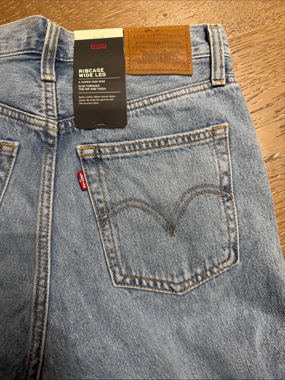 Levi’s Premium Ribcage Wide Leg Jeans NWT 27x32 - Picture 7 of 8